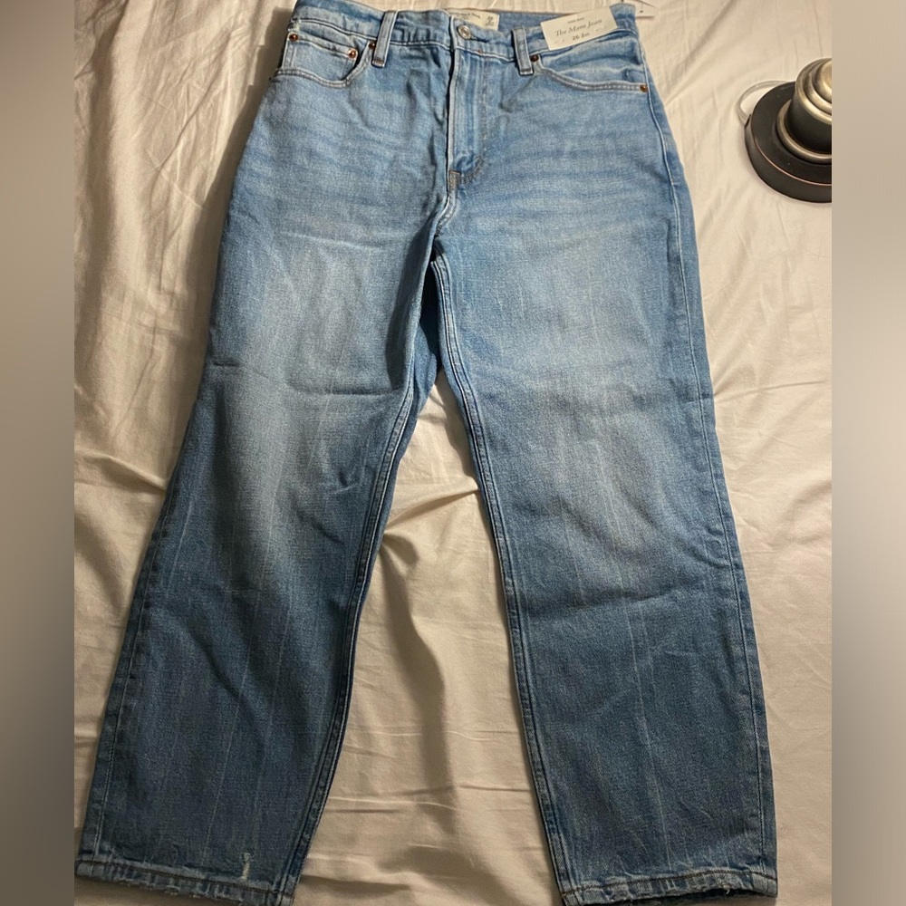 NWT Abercrombie & Fitch The Mom Jean High Rise 26 Extra Short